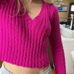 Fuchsia pink cropped sweater
